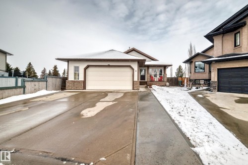 9 Linksview Cv, Spruce Grove, AB - Outdoor