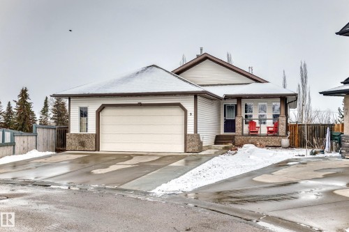 9 Linksview Cv, Spruce Grove, AB - Outdoor