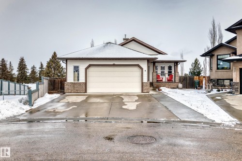 9 Linksview Cv, Spruce Grove, AB - Outdoor