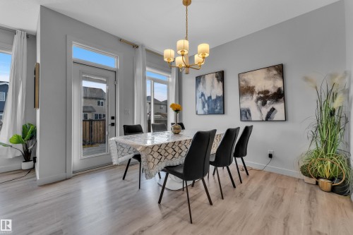 5213 22A Avenue, Edmonton, AB - Indoor Photo Showing Dining Room