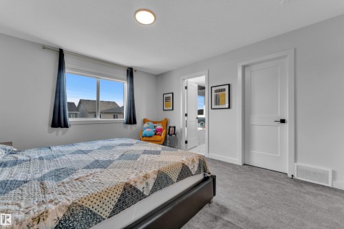 5213 22A Avenue, Edmonton, AB - Indoor Photo Showing Bedroom