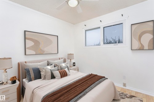 6112 142 Avenue, Edmonton, AB - Indoor Photo Showing Bedroom