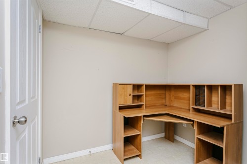 6112 142 Avenue, Edmonton, AB - Indoor