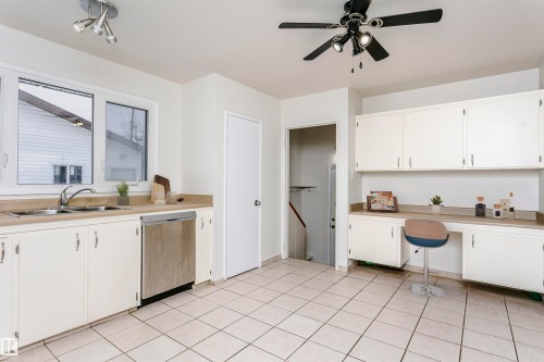 6112 142 Avenue, Edmonton, AB - Indoor Photo Showing Kitchen With Double Sink