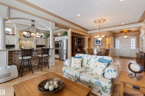 4 Placer Close, St. Albert, AB - Indoor Photo Showing Living Room