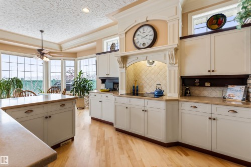 4 Placer Close, St. Albert, AB - Indoor Photo Showing Kitchen