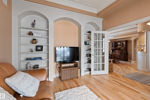 4 Placer Close, St. Albert, AB - Indoor Photo Showing Living Room