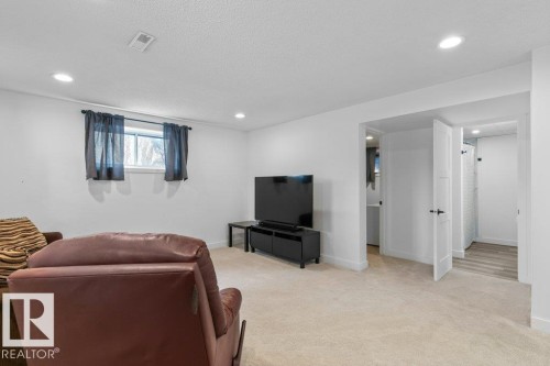 12 Abel Place, St. Albert, AB - Indoor