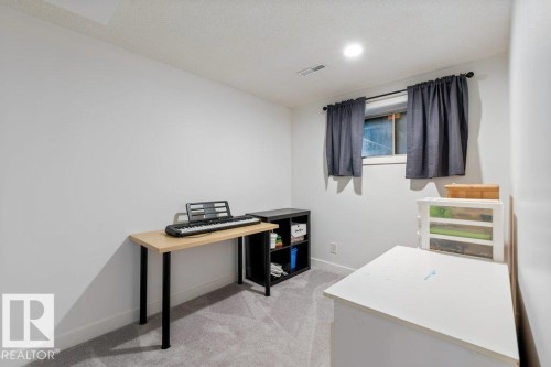 12 Abel Place, St. Albert, AB - Indoor Photo Showing Other Room