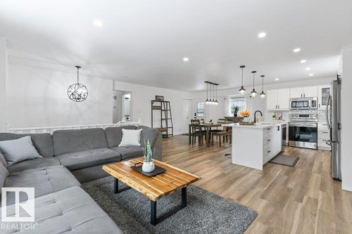 12 Abel Place, St. Albert, AB - Indoor Photo Showing Living Room