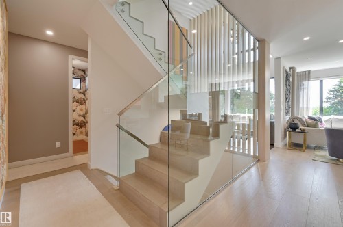 13508 Ravine Drive, Edmonton, AB - Indoor Photo Showing Other Room