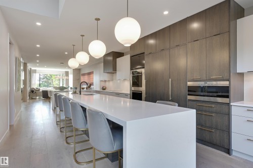 13508 Ravine Drive, Edmonton, AB - Indoor Photo Showing Kitchen With Upgraded Kitchen
