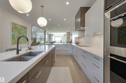 13508 Ravine Drive, Edmonton, AB - Indoor Photo Showing Kitchen With Double Sink With Upgraded Kitchen