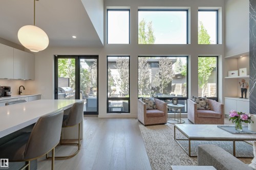 13508 Ravine Drive, Edmonton, AB - Indoor