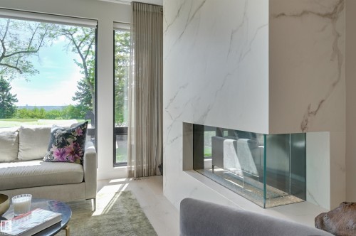 13508 Ravine Drive, Edmonton, AB - Indoor