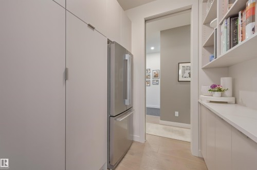 13508 Ravine Drive, Edmonton, AB - Indoor Photo Showing Other Room