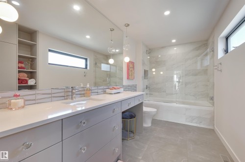 13508 Ravine Drive, Edmonton, AB - Indoor Photo Showing Bathroom