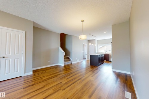 3704 2 Street, Edmonton, AB - Indoor