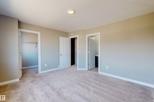 3704 2 Street, Edmonton, AB - Indoor