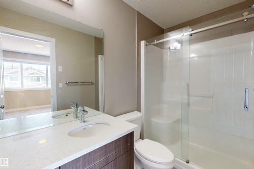 3704 2 Street, Edmonton, AB - Indoor Photo Showing Bathroom