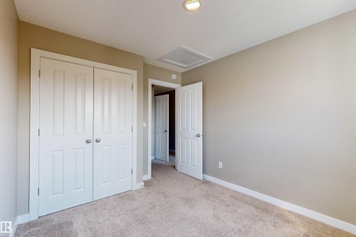 3704 2 Street, Edmonton, AB - Indoor Photo Showing Other Room
