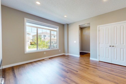 3704 2 Street, Edmonton, AB - Indoor Photo Showing Other Room