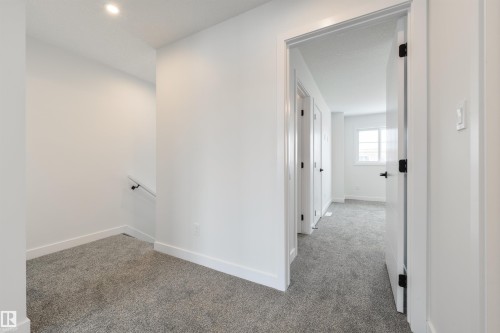 49 18120 28 Ave, Edmonton, AB - Indoor Photo Showing Other Room