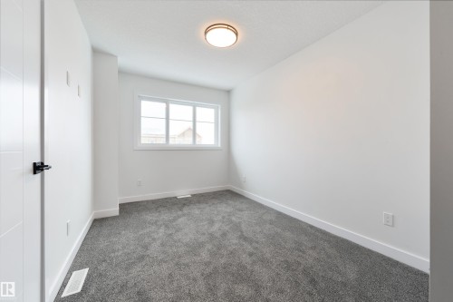 49 18120 28 Ave, Edmonton, AB - Indoor Photo Showing Other Room