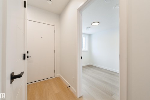 49 18120 28 Ave, Edmonton, AB - Indoor Photo Showing Other Room