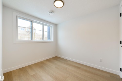 49 18120 28 Ave, Edmonton, AB - Indoor Photo Showing Other Room