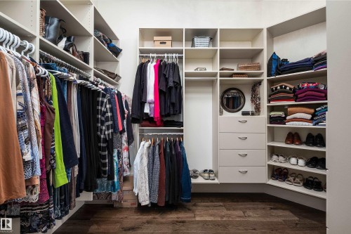 1079 Genesis Lake Boulevard, Stony Plain, AB - Indoor With Storage