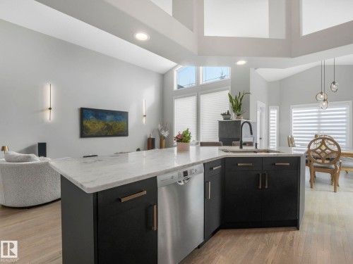 14 Eldon Court, St. Albert, AB - Indoor Photo Showing Kitchen With Upgraded Kitchen