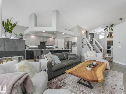 14 Eldon Court, St. Albert, AB - Indoor Photo Showing Living Room