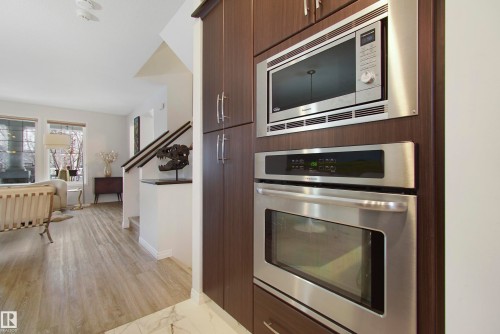 2028 74 Street, Edmonton, AB - Indoor