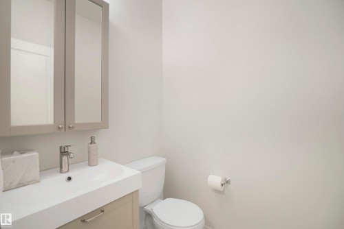 2028 74 Street, Edmonton, AB - Indoor Photo Showing Bathroom