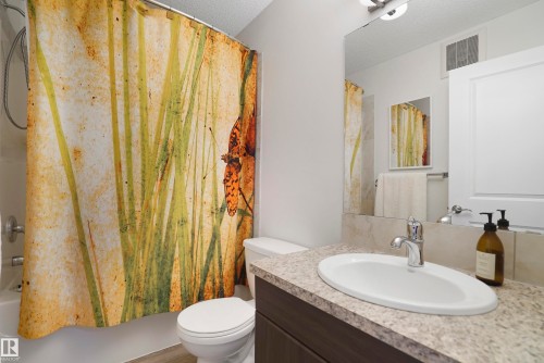 2028 74 Street, Edmonton, AB - Indoor Photo Showing Bathroom