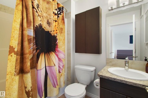 2028 74 Street, Edmonton, AB - Indoor Photo Showing Bathroom
