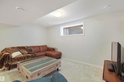 2028 74 Street, Edmonton, AB - Indoor