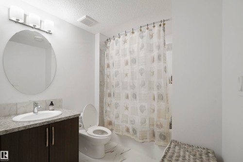 2028 74 Street, Edmonton, AB - Indoor Photo Showing Bathroom