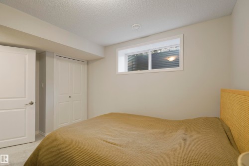 2028 74 Street, Edmonton, AB - Indoor