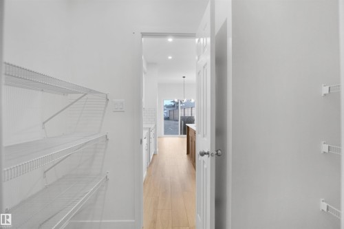 13132 214 Street, Edmonton, AB - Indoor