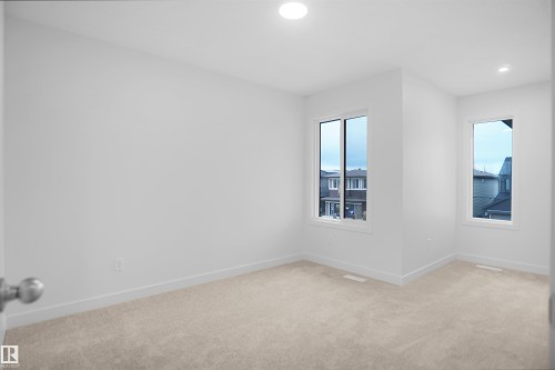 13132 214 Street, Edmonton, AB - Indoor Photo Showing Other Room