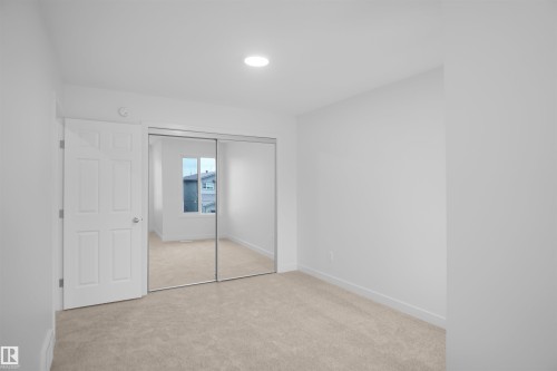 13132 214 Street, Edmonton, AB - Indoor Photo Showing Other Room