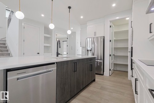 7446 Colonel Mewburn Road, Edmonton, AB - Indoor Photo Showing Kitchen With Upgraded Kitchen