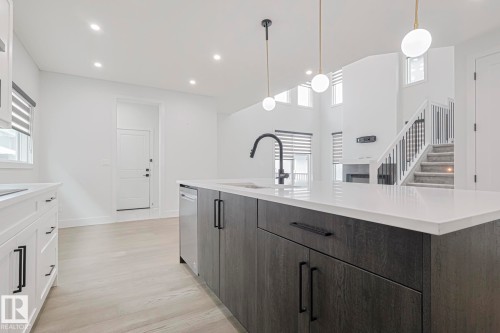 7446 Colonel Mewburn Road, Edmonton, AB - Indoor Photo Showing Kitchen With Upgraded Kitchen