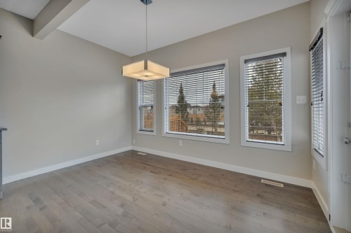 15807 18 Avenue, Edmonton, AB - Indoor Photo Showing Other Room