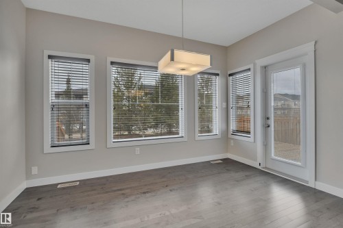 15807 18 Avenue, Edmonton, AB - Indoor Photo Showing Other Room