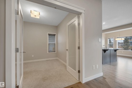 15807 18 Avenue, Edmonton, AB - Indoor Photo Showing Other Room