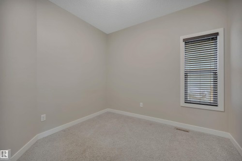 15807 18 Avenue, Edmonton, AB - Indoor Photo Showing Other Room