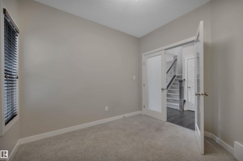 15807 18 Avenue, Edmonton, AB - Indoor Photo Showing Other Room